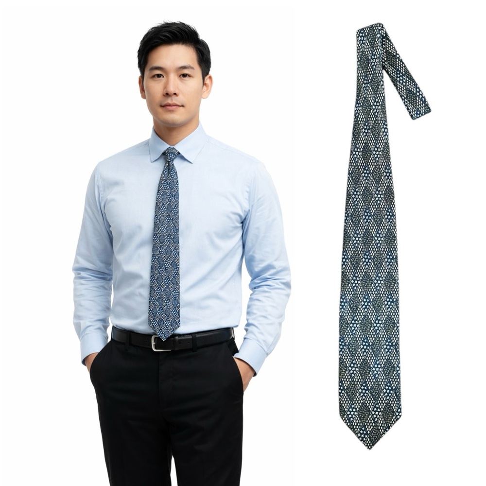 Vintage America Geometric Tie
🔥% bundle of 3, 5, 10, 15 or 20 ties